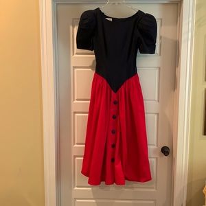 Vintage 1990 Leslie Lucks black and red dress size 6